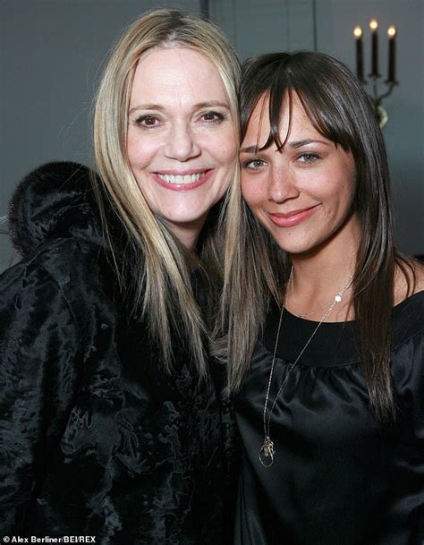 Rashida Jones Opens Up About Losing Mother Peggy Lipton To Cancer While