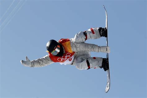 Olympics Snowboarding Mens Halfpipe Shaun White Wins 3rd Gold