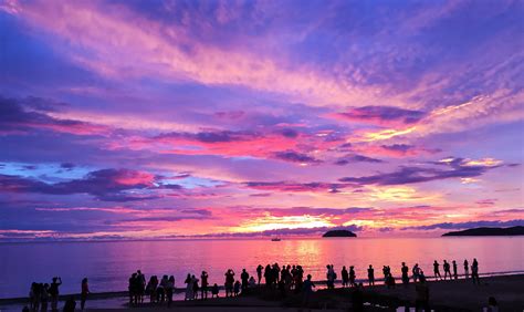 Tanjung Aru Beach The Sunset And Lover Beach Of Sabah