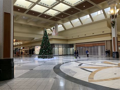 Merry Christmas From Northgate Mall Cincinnati Oh Rdeadmalls