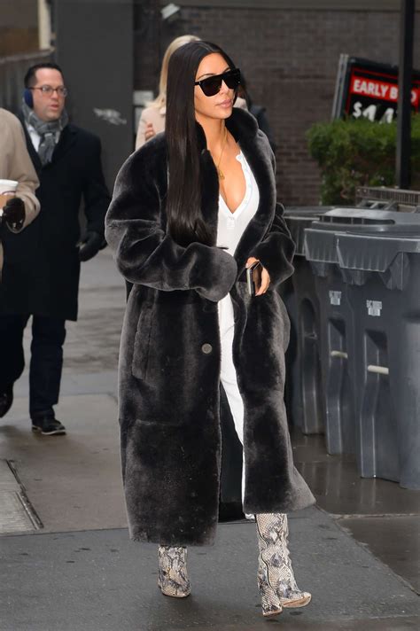 Kim Kardashian In Black Fur Coat 05 Gotceleb