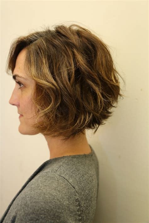 Short Stacked Bob Hairstyles For Curly Hair 16 Hottest Stacked Bob Haircuts For Women Updated