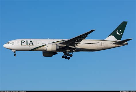Ap Bgl Pia Pakistan International Airlines Boeing 777 240er Photo By