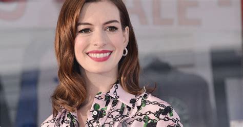 Anne Hathaway Au Casting De Ladaptation De French Children Dont Throw