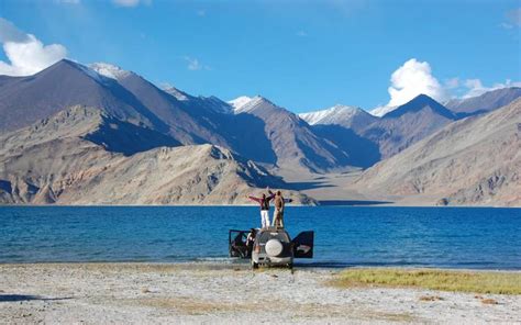 Travel Guide For The Pangong Lake Travel Ride