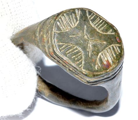 Ancient Roman Bronze Ring With Geometric Decoration Catawiki