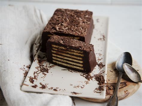 No Bake Chocolate Biscuit Cake Recipe Kitchen Stories Recipe