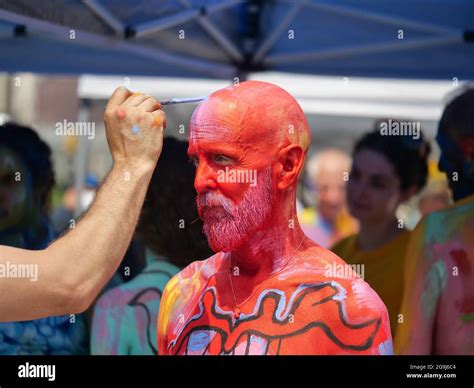 Annual Nyc Bodypainting Day Hi Res Stock Photography And Images Alamy