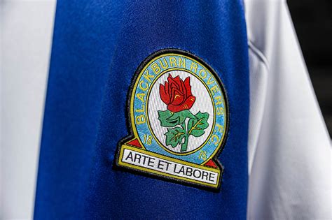Blackburn had a disappointing title defence in the premier league, dropping to 7th in the standings in the wake of kenny dalglish's resignation as manager. Novas camisas do Blackburn Rovers 2020-2021 Umbro » MDF