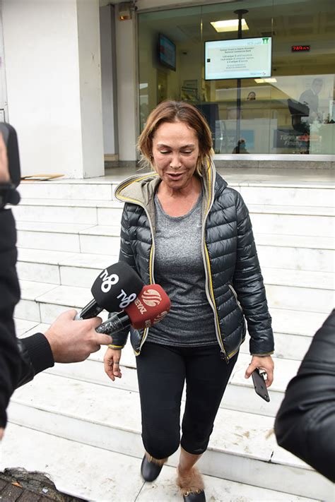 Türkiye'den ve dünya'dan son dakika haberleri, köşe yazıları, magazinden siyasete, spordan seyahate bütün konuların tek adresi hurriyet.com.tr; hülya avşar'ın makyajsız hali - uludağ sözlük