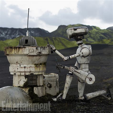 Ew Reveals New Aliens And Droids From Rogue One The Star Wars Underworld