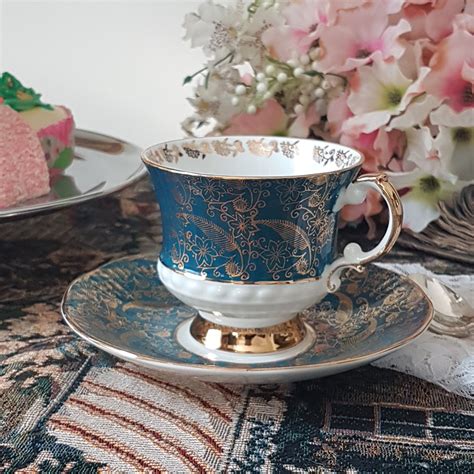 Vintage SOVEREIGN Elizabethan Bone China Tea Cup Saucer Blue With