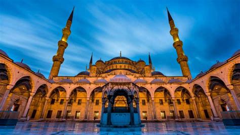 Istanbul Hagia Sophia Blue Mosque And Grand Bazaar Tour Getyourguide
