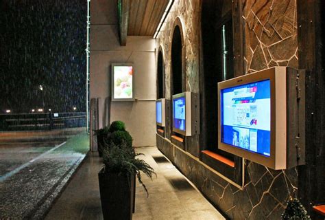 Outdoor Digital Signage How To Get A Perfect Solution Biztech Age