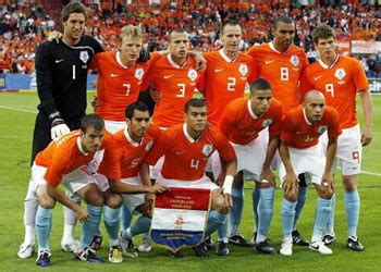 Check the latest details for the eurocopa 2004 suecia vs. planet futbol 2.0: Holanda: la eterna candidata