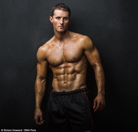 Get Ripped In Eight Weeks With Guide From Fitness Photographer With