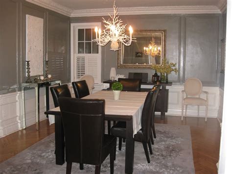 I'm not talking about some red vases or chairs, but fully red dining rooms that you simply cannot miss. pictures of dining rooms 2017 - Grasscloth Wallpaper