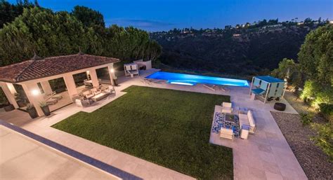 Kathy Griffin Lists 16m California Dream House With