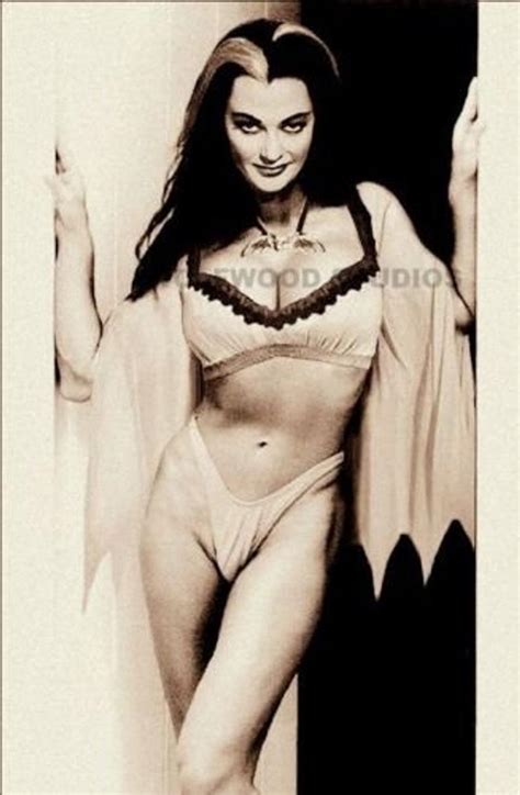 TV Land THE Munsters Yvonne DE Carlo Lily Munster Sexy Hot. 