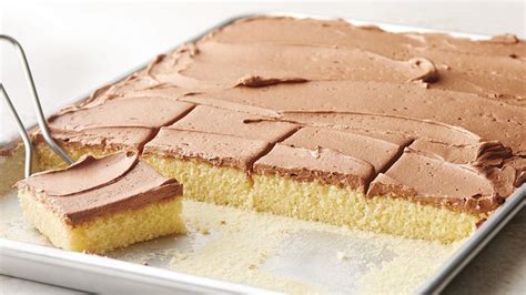 Gauranteed to be a hit! calories in costco sheet cake