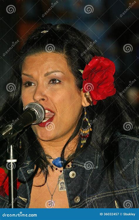 Rebekah Del Rio Virgens Fotografia Editorial Imagem De Ocidental