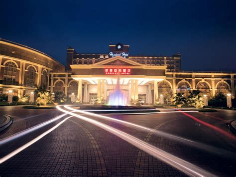 Best Price On Chengdu Homeland Hotel In Chengdu Reviews