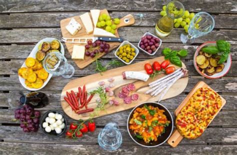 They just need to comply with the diet's recommended foods. 7 Best Mediterranean Diet Foods Everyone Should Try