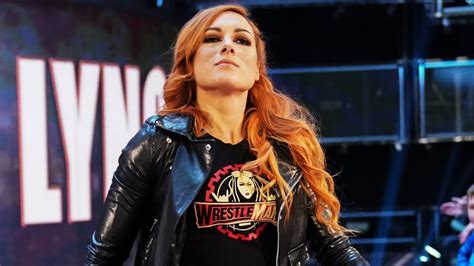 Becky Lynch Incident Causes WWE Royal Rumble To Cut Video Feed YouTube