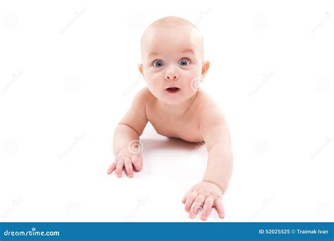 El Bebé Desnudo En Un Fondo Blanco Que Sonreía Y Que Miraba Vino Imagen
