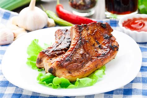 Roasting mix together 2tbsp of oil and some seasoning or herbs of your choice and smear over the chops. Semi-Center Cut Pork Loin Chops - Chicago Meat Authority ...