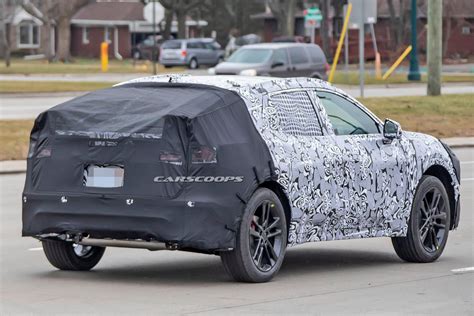 New ford mondeo evos spotted testing in heavy camouflage. Ford Fusion Active Set To Blur The Line Between Crossover ...