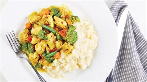This is creamy garlic mushroom chicken yummy awesome mashed potatoes. Your Simple 2-Week Whole30 Meal Plan