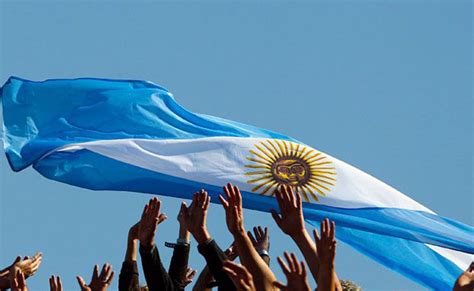 Bandera De Argentina Imágenes Historia Evolución Y Significado