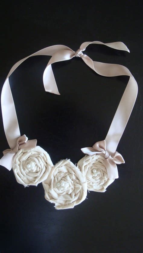 OMH Rosette Bib Necklace Tutorial