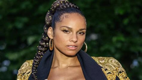Alicia Keys Faces Backlash For Singing Empire State Of Mind At Queens
