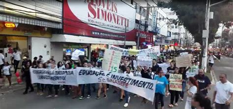 Jun 06, 2021 · um documento interno da polícia militar de pernambuco indica que o comando da corporação ordenou a dispersão dos manifestantes no ato contra o presidente jair bolsonaro no dia 29 de maio, no. Alunos de Colatina realizam manifestação no dia 15 de maio ...