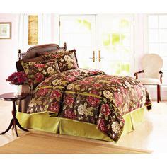 Your comforter establishes the tone of your bed, and these comforter sets feature items like pillow shams and bedskirts to give your bed a planned, cohesive look. 14 Bedding ideas for my sleigh bed | bed, sleigh beds ...
