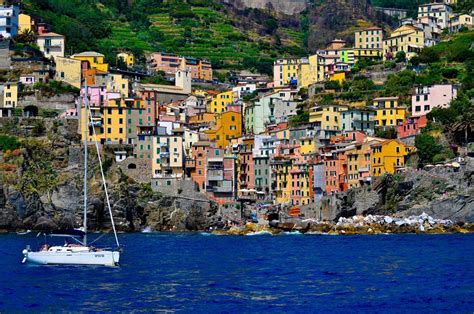 Cinque Terre The Colorful City In Northern Italy