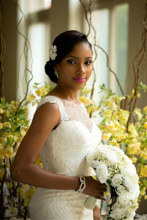 Amazing African Style Lace Wedding Dresses 2016 Sheer Neck