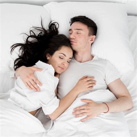 Top 98 Pictures Pictures Of Couples Sleeping Together Updated
