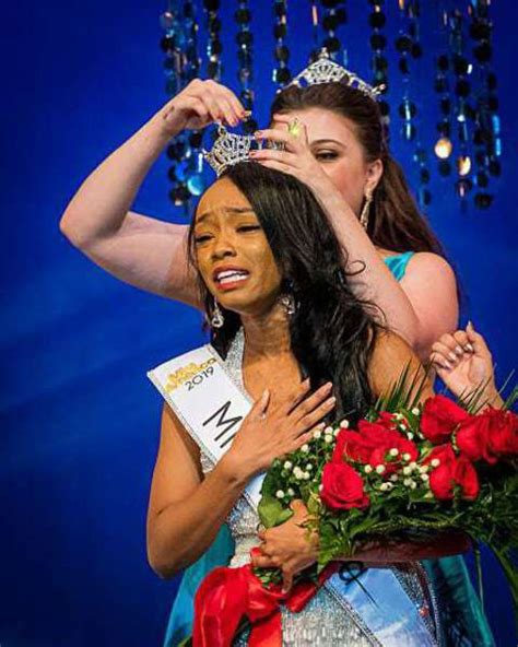 tiarra taylor crowned new miss indiana wbiw
