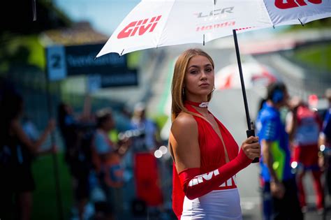 Photogallery Austrian Gp Grid Girls Maxxmoto