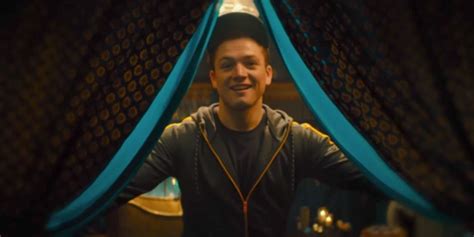 How Kingsman 2 Shot The Glastonbury Scene | Screen Rant