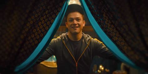 How Kingsman 2 Shot The Glastonbury Scene Screen Rant