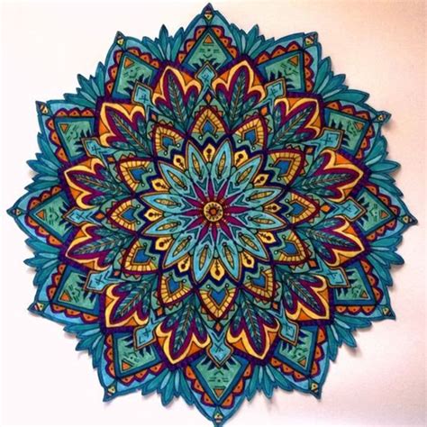 Dessin Mandala Coloré Fleur Géométrique Nuances De Bleu Et De Jaune