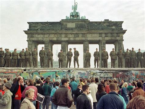 How The Fall Of The Berlin Wall 25 Years Ago Caused The Euro Crisis