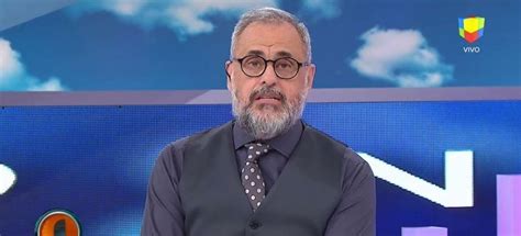Se tomará tres meses de licencia y dejará momentáneamente la conducción de intrusos. Jorge Rial contó cuál fue el peor momento que vivió al frente de Intrusos