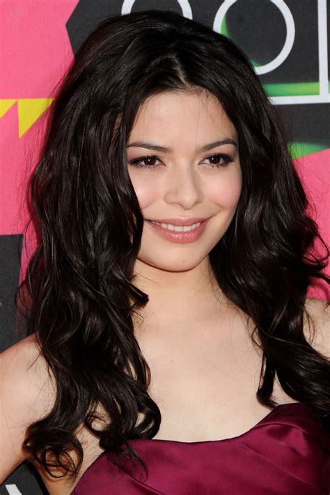 Miranda cosgrove is an american actress and singer. Miranda at the 2010 Kid's Choice Awards - Miranda Cosgrove ...