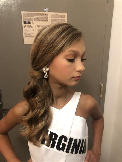 Top Pageant Hairstyles Of All Time 2021 Edition Pageant Planet Miss Virginia 6th Grade