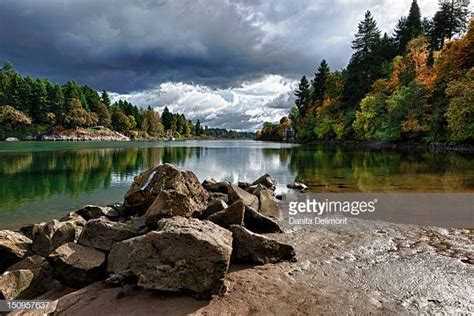 Lake Oswego Oregon Stock Photos And Pictures Getty Images